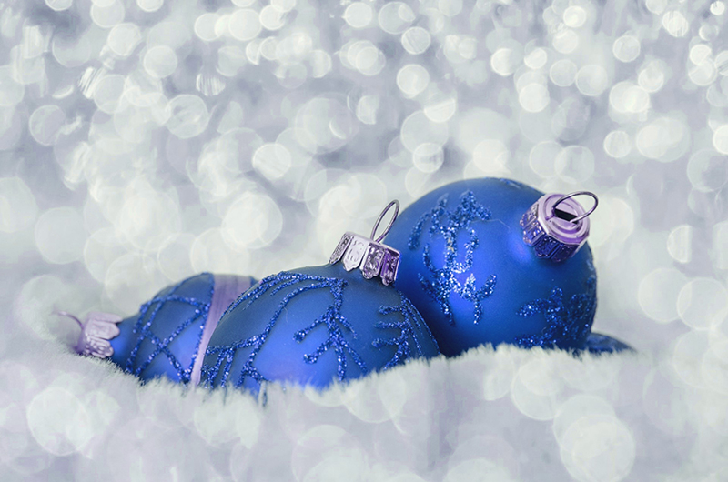 b2bcards corporate christmas eacrd ref:b2b-ecards-baubles-sparkly-blue-486.jpg, Baubles,Sparkly, Blue