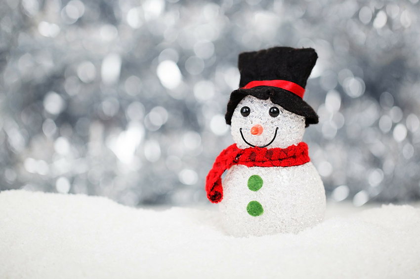 b2bcards corporate christmas eacrd ref:b2b-ecards-snowman-snow-colours-white-silver-840.jpg, Snowman,Snow, Colours,White,Silver