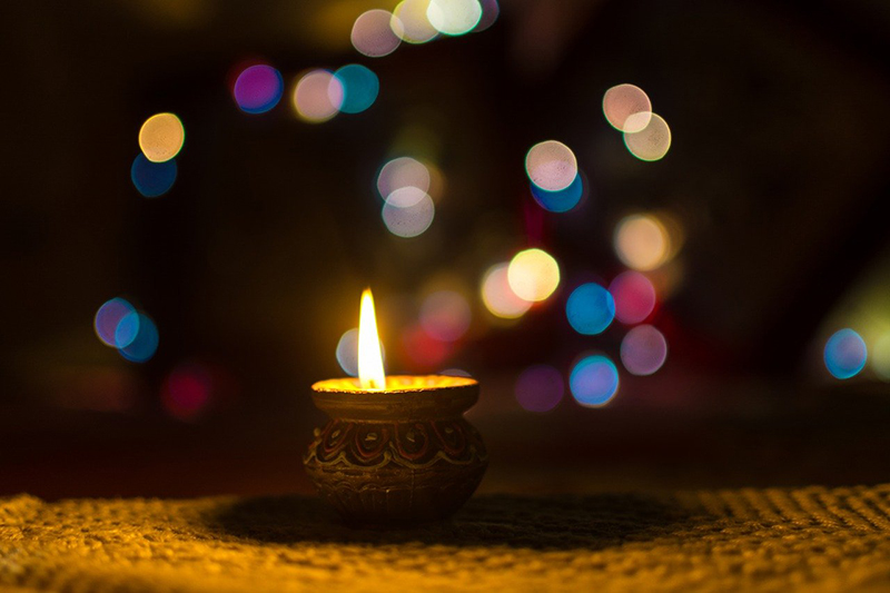 b2bcards corporate christmas eacrd ref:Diwali21c.jpg, Diwali,Candles,Lights, Colours