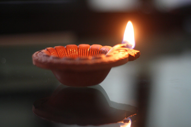 b2bcards corporate christmas eacrd ref:Diwali21j.jpg, Diwali,Candles,Lights, Colours