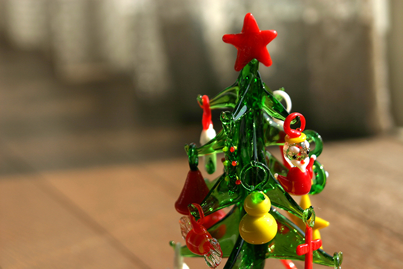b2bcards corporate christmas eacrd ref:b2b-ecards-christmas-tree-colours-glass-356.jpg, Christmas Tree, Colours,Glass