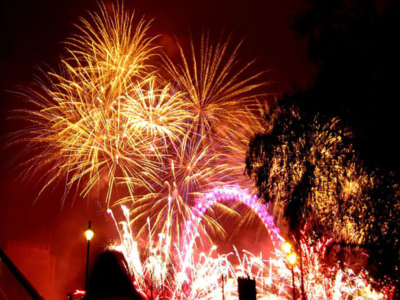 b2bcards corporate christmas eacrd ref:b2b-ecards-fireworks-celebration-colours-1008.jpg, Fireworks,Celebration, Colours