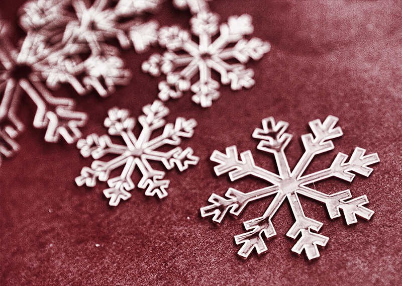 b2bcards corporate christmas eacrd ref:b2b-ecards-snowflakes-silver-red-672.jpg, Snowflakes, Silver,Red